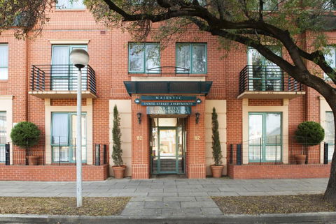 Majestic Tynte Street Apartments - New South Wales Tourism  1