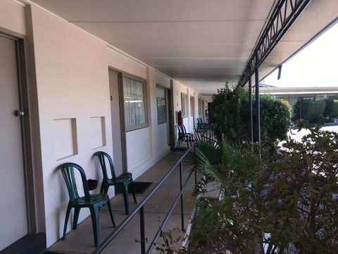 Ben Hall Motor Inn - New South Wales Tourism  3