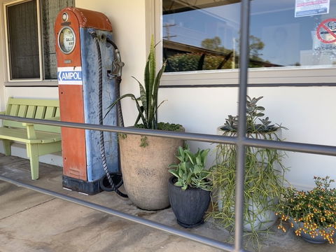 Ben Hall Motor Inn - New South Wales Tourism  2