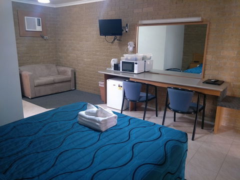 Darling Junction Motor Inn Wentworth - New South Wales Tourism  5