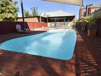 Wentworth Central Motor Inn - New South Wales Tourism  1