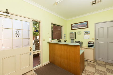 Wentworth Central Motor Inn - New South Wales Tourism  4