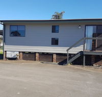 Bentley Waterfront Motel  Cottages