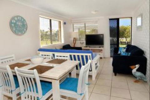 Pacific 1 / 103 - New South Wales Tourism  2