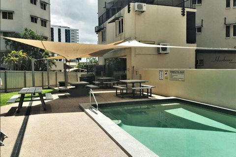 Inner City Cardona Court Apartment - New South Wales Tourism  7