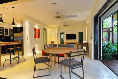 Mana Moana Beachfront Estate Port Douglas - New South Wales Tourism  1
