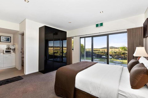 Hangar House Mudgee - New South Wales Tourism  4