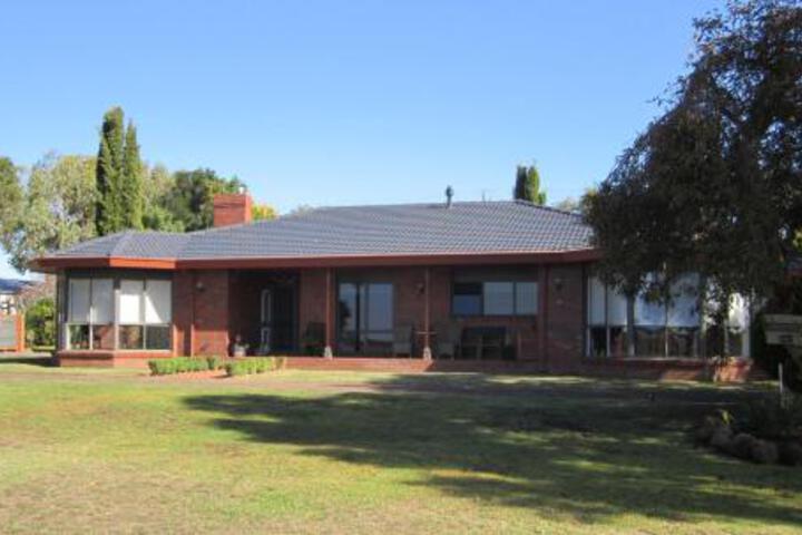 Grassmere VIC New South Wales Tourism 