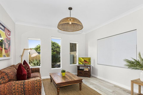 Fairlight Tweed Coast Holidays  - New South Wales Tourism  1
