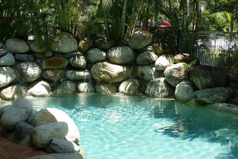 Retro Port Douglas - New South Wales Tourism  4