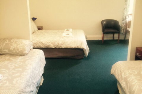 Ross Hotel - New South Wales Tourism  2