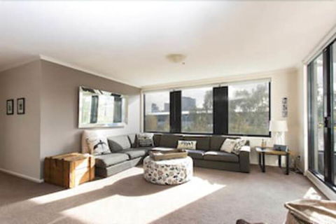 Platinum Apartments On Whiteman St - New South Wales Tourism  4