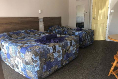 Colonial Palms Motel - New South Wales Tourism  2