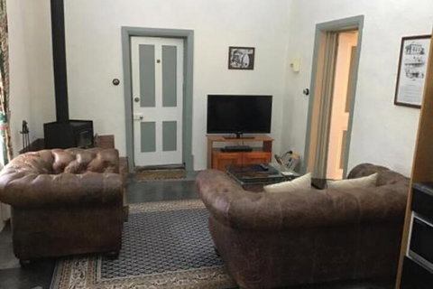 The Olde Devonshire House - New South Wales Tourism  2