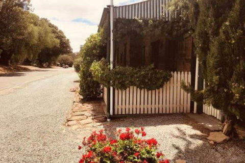 The Olde Devonshire House - New South Wales Tourism  0
