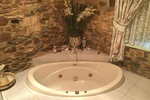 The Olde Devonshire House - New South Wales Tourism  4