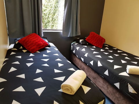 Perth City Apartment Hotel - New South Wales Tourism  6