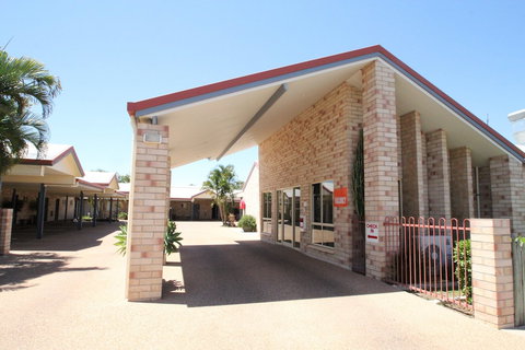Midlander Motor Inn - New South Wales Tourism  0