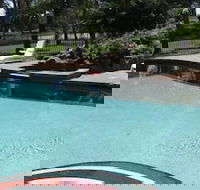 Charbonnier Motor Inn