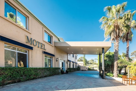 Mollymook Shores Motel And Conference Centre - New South Wales Tourism  3