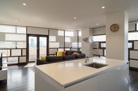 AKOM Prahran - New South Wales Tourism  0