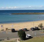 Toowoon Beach View 3br Villa 4 just steps to beach with views - New South Wales Tourism 