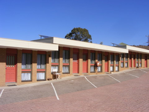 Eaglehawk Motel - New South Wales Tourism  1