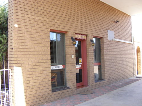 Eaglehawk Motel - New South Wales Tourism  2