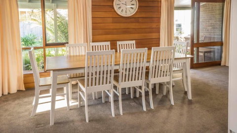Mollymook Fantastic Holiday House - New South Wales Tourism  5
