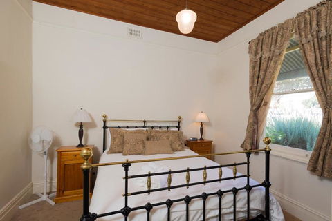 Abaleen House - New South Wales Tourism  2