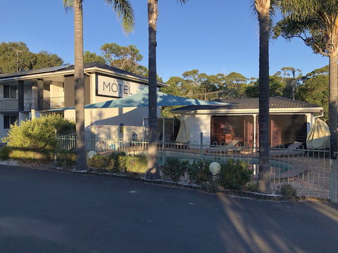 The Lodge Broulee - New South Wales Tourism  1