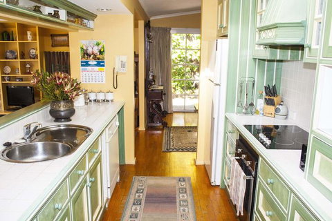 Bygone Beautys Cottages - Bronte Cottage - New South Wales Tourism  2