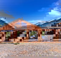 Bruny Island Lodge - New South Wales Tourism 