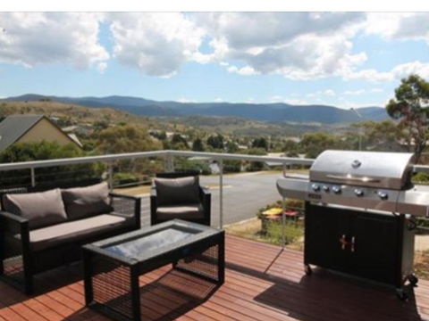 Jindabyne Guest House - New South Wales Tourism  7