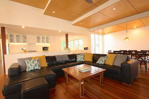 A PERFECT STAY - Cavvanbah Seaside Cottage - New South Wales Tourism  1