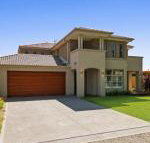 Luxury Coastal Escape - New South Wales Tourism 