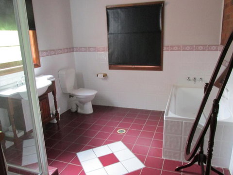 Henrys Cottage - New South Wales Tourism  1