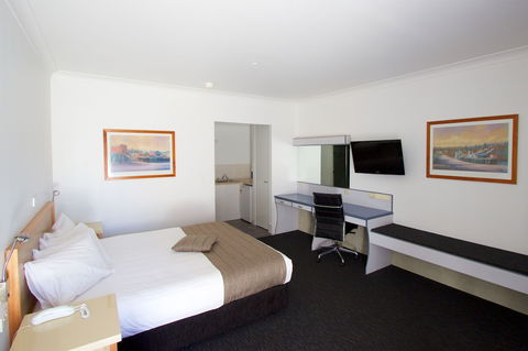 Albury Paddlesteamer Motel - New South Wales Tourism  6
