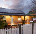 Rawsons Retreat Five Bedroom Home Walk CBD Includes Breakfast - New South Wales Tourism 