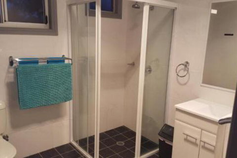 Lemon Tree Waterfront Apartments - New South Wales Tourism  6