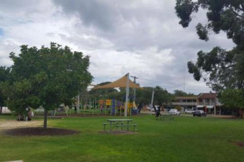 Lemon Tree Waterfront Apartments - New South Wales Tourism  5