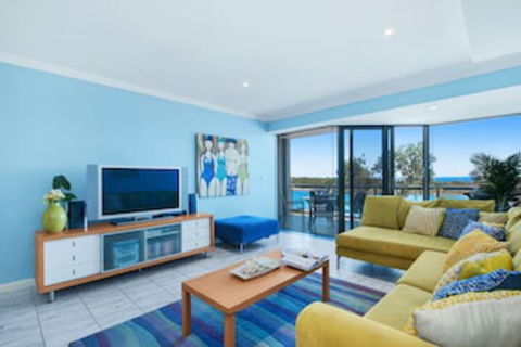 On The Beach Getaway - New South Wales Tourism  0