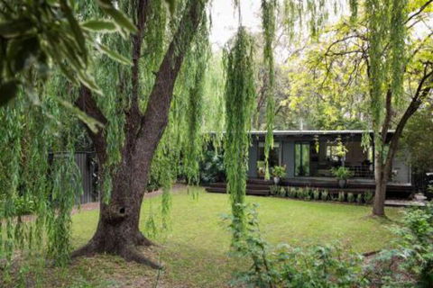 Botanica Editions - New South Wales Tourism  3