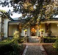 Holyrood House - New South Wales Tourism 