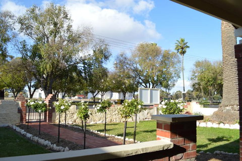 Two Cow Cottage Bed & Breakfast - New South Wales Tourism  1