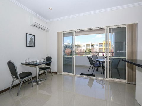 Rose Hotel Clarkson - New South Wales Tourism  5