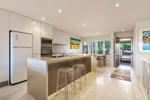 Comfortable & Stylish With Rooftop Spa - New South Wales Tourism  2