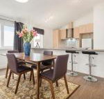 Blue Rosella on Piper