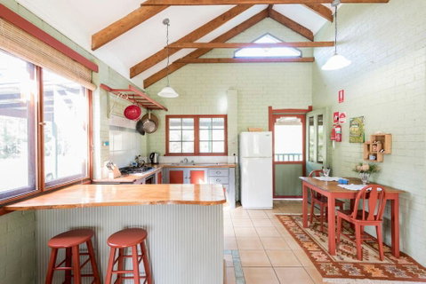Narrawallee Creek Studio - New South Wales Tourism  2