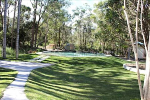 Away On Belongil Fields - New South Wales Tourism  1